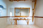 Presidental Suite Bad<br>© Komodo Resort