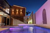 Pool <br>© Villa Carey