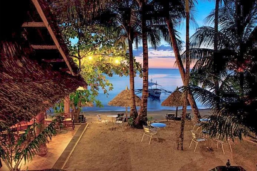 Easy Diving & Beach Resort
