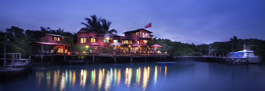 Red Mangrove Aventura Lodge
