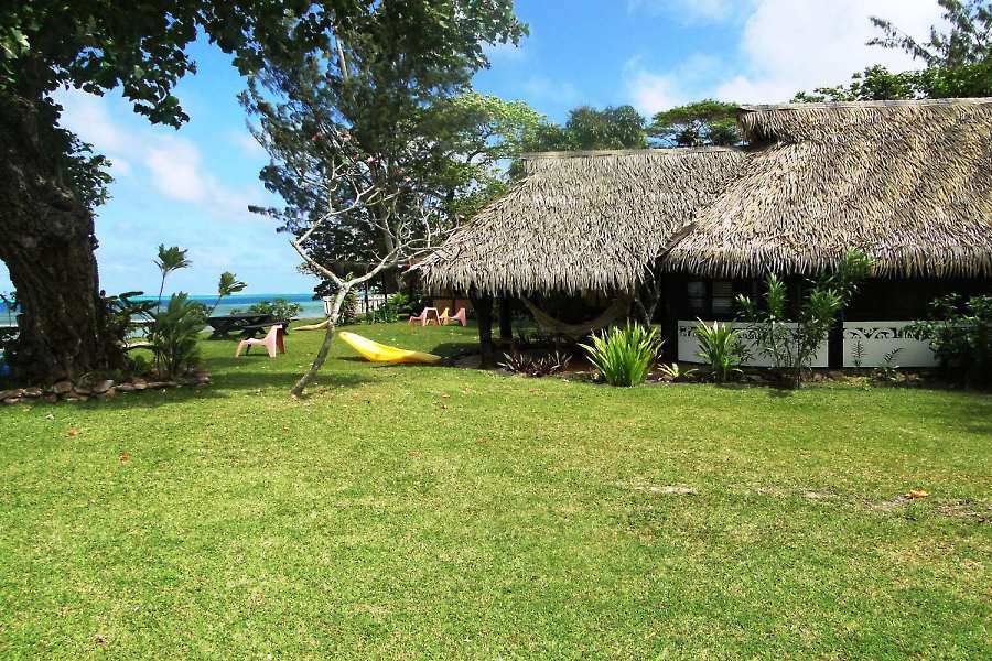 Linareva Moorea Beach Resort