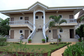 Linaw Beach Resort