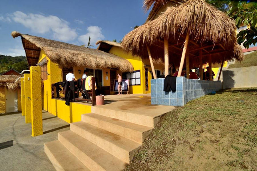 Buceo Anilao Dive Center