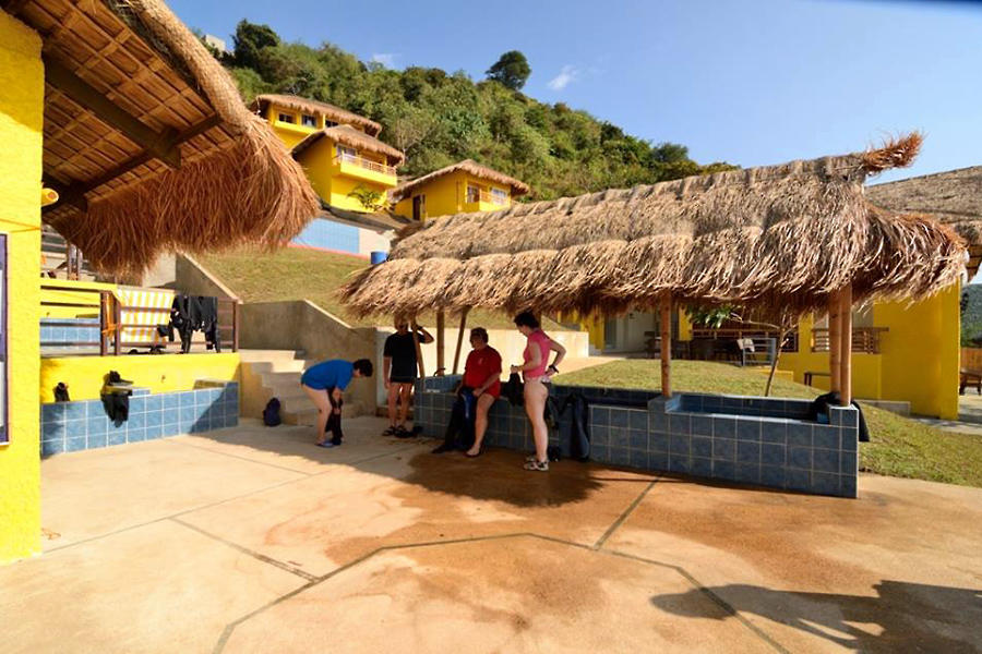 Buceo Anilao Dive Center