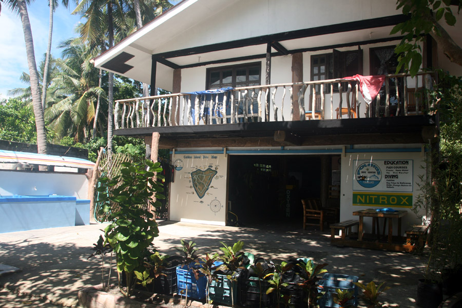 Polaris Dive Center
