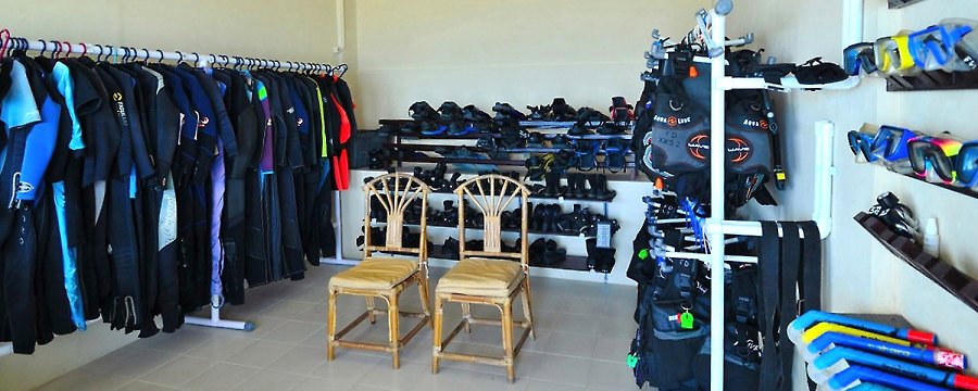 Froggies Divers Bunaken