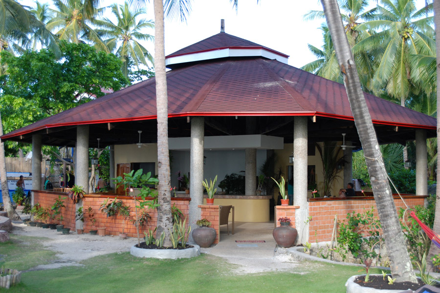 Polaris Beach Resort