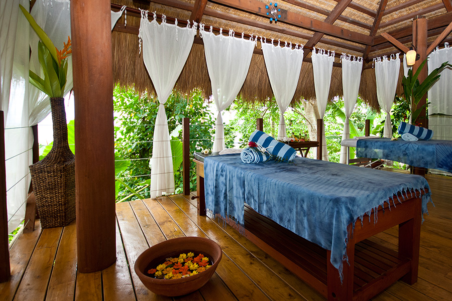 Amun Ini Beach Resort