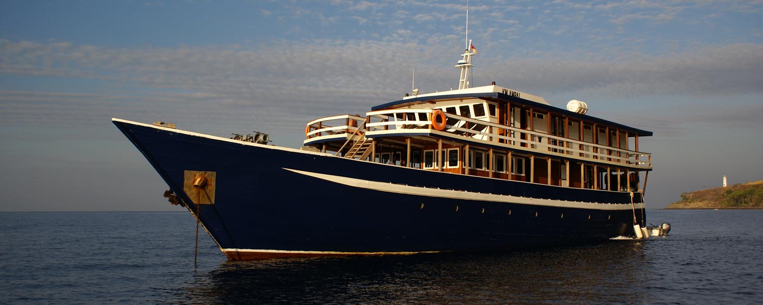 Tauchkreuzfahrtschiff Ambai in Indonesien