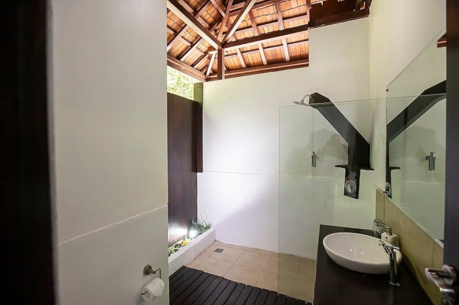 Triton Bay Dive Resort