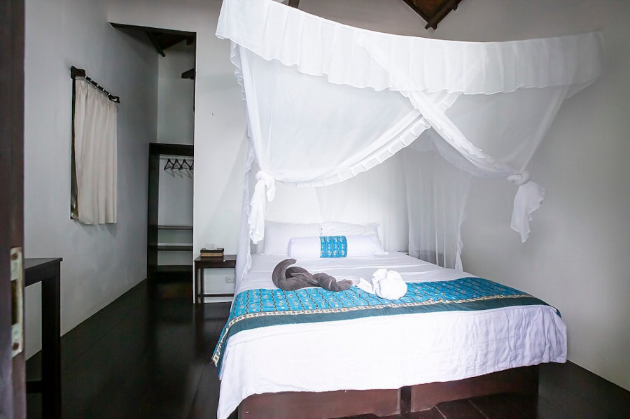 Triton Bay Dive Resort
